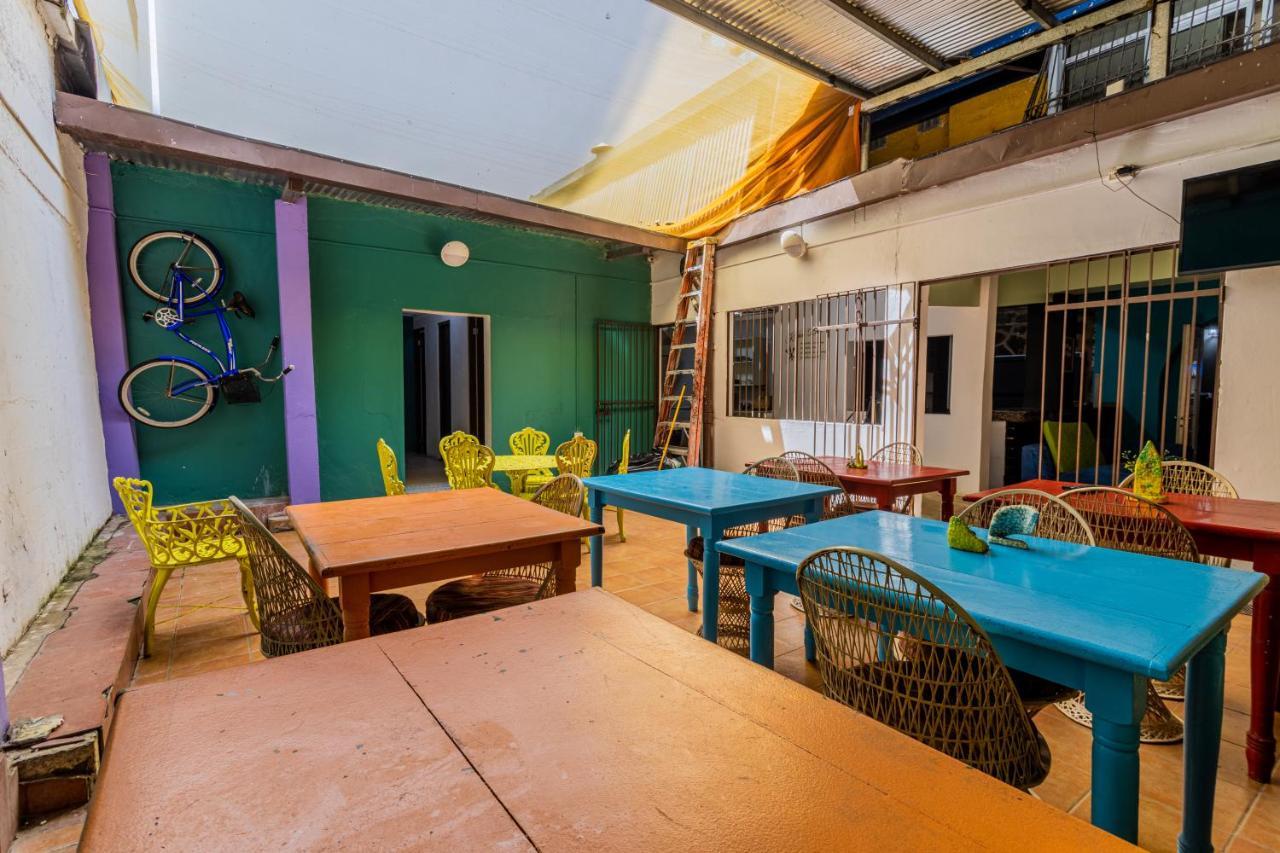 Hostel The Pod 33 Panama Stadt Exterior foto